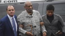 Cinsel Saldırı Suçundan Yargılanan Bill Cosby Kefaletle Serbest Bırakıldı