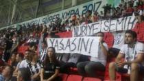 'Nuriye-Semih Yaşasın' Pankartı Açan 7 Beşiktaş Taraftarları Daha Tahliye Edildi!
