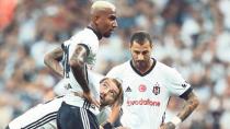 Talisca’ya Islık Şoku!