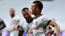 Pepe ve Quaresma Beşiktaş'tan Ayrılmak İstemiyor!