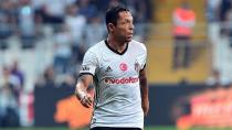 Adriano Takımla Çalışmalara Başlıyor!