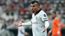 Beşiktaş Medel’e Ayar Verdi!