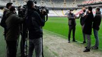 Beşiktaş Taraftarlarını Dijital Ekranlarda Ağırlayacak!